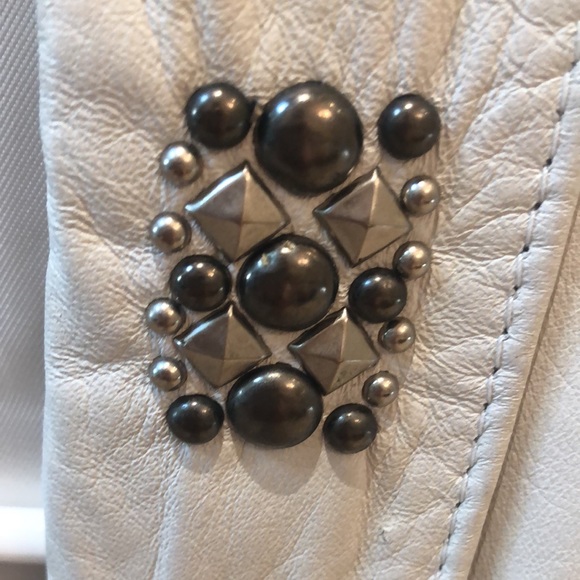 Leather jacket - Picture 3 of 8